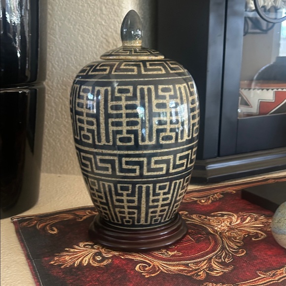 Other - Elegant Black and Gold Patterned Vase